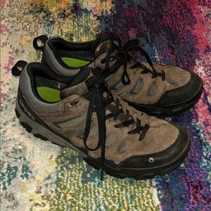 Men's Brown and Black Trail Sneakers with Cushioned Support